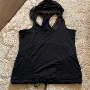 racer back shirt mesh hood &drawstring bottom.